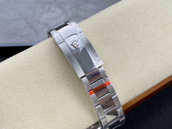 激安ロレックス着用イメージ